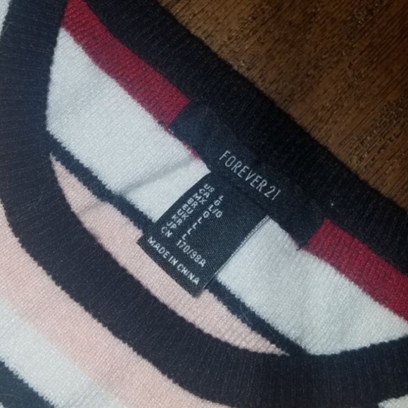 Large Multi Color Stripe Crop Top - Picture 4 of 4